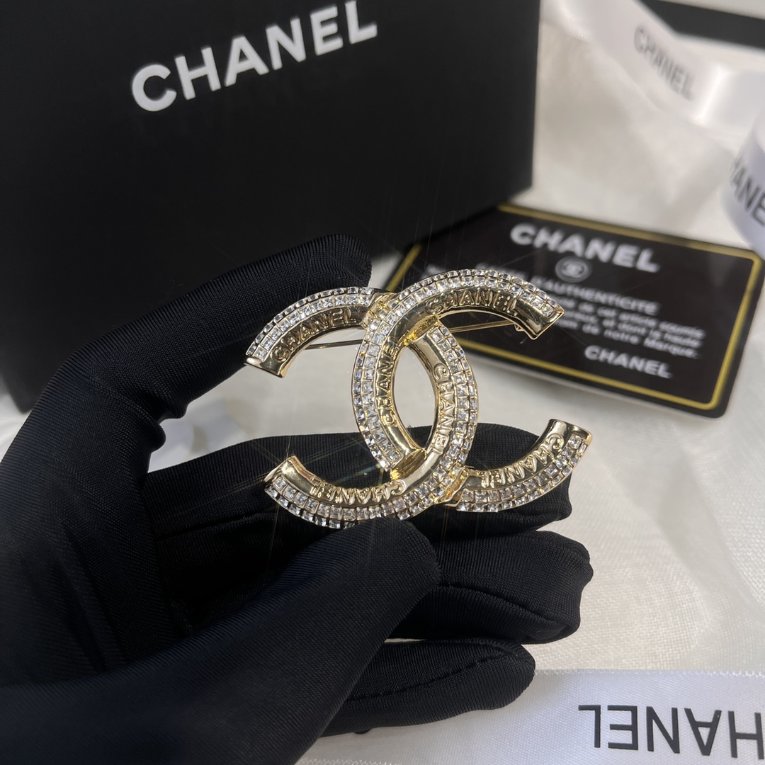 Replica CHANEL Brooch