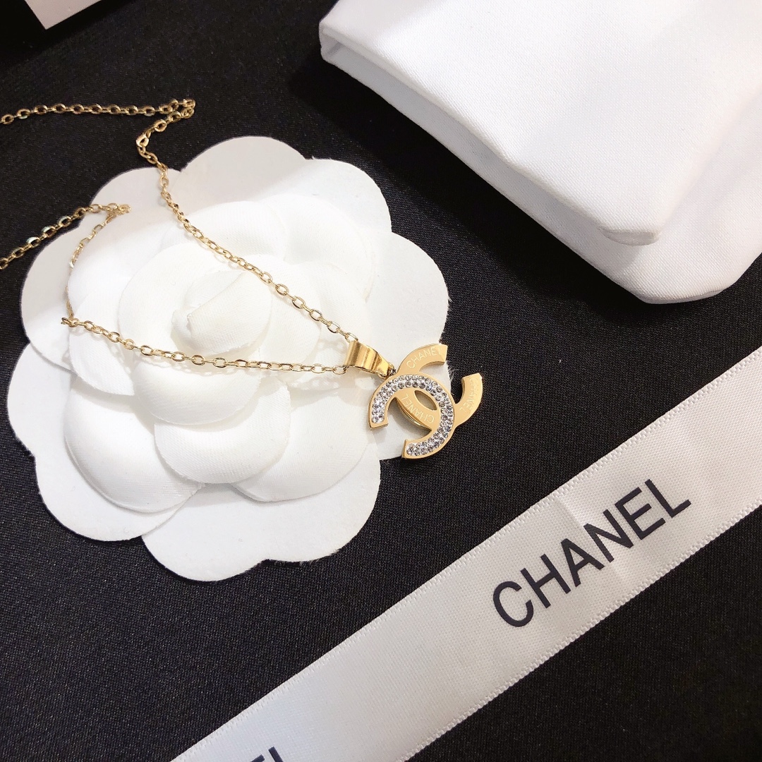 Replica CHANEL Necklace