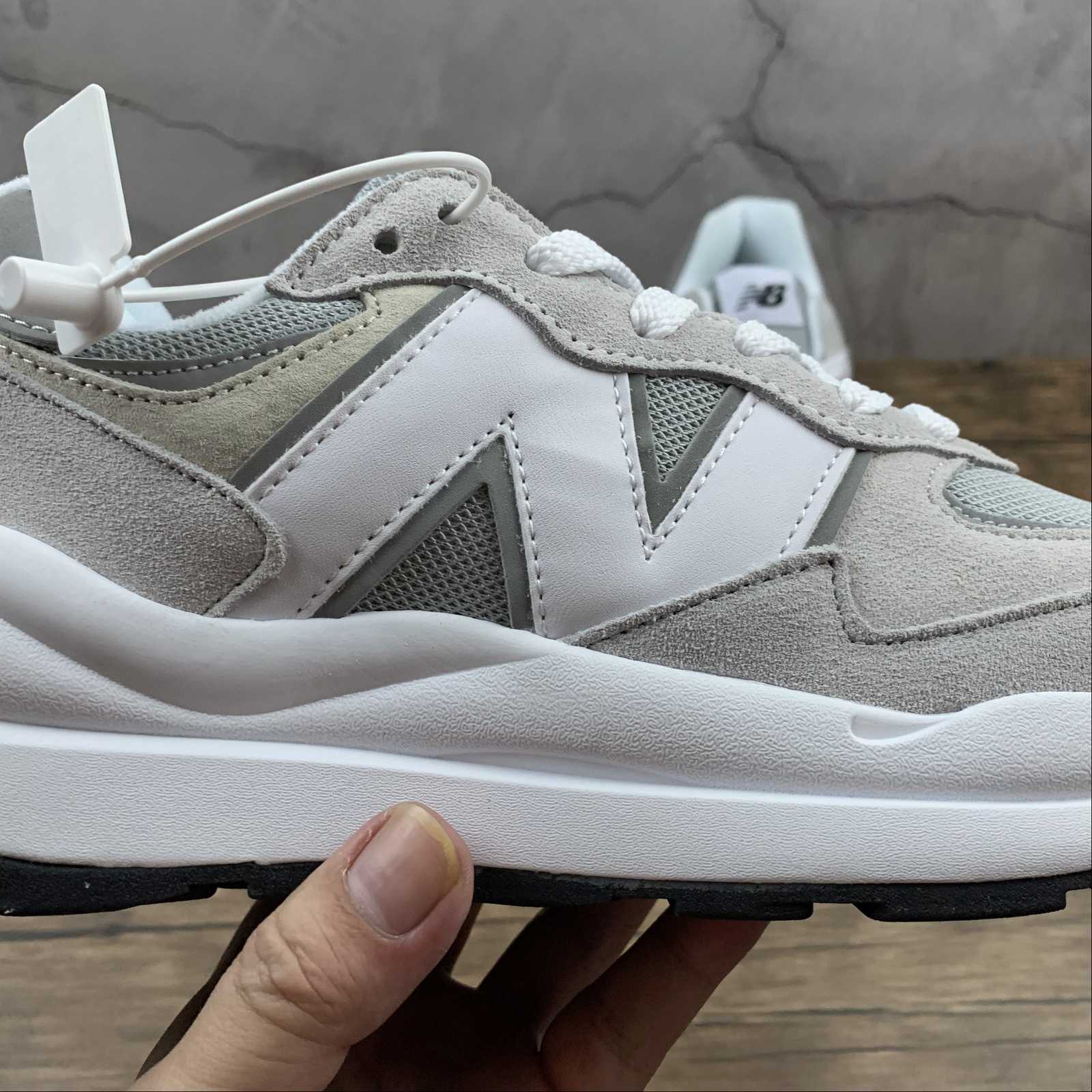 Replica New Balance Shoe New Balance NB5740  M5740TA  39 40 40.5 41.5 42 42.5 43 44 44….