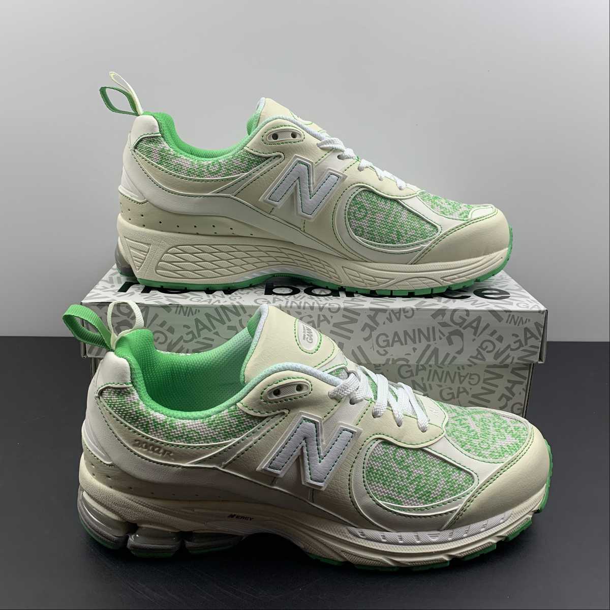 Replica New Balance Shoe New Balance NB2002 ML2002RGC 36-45