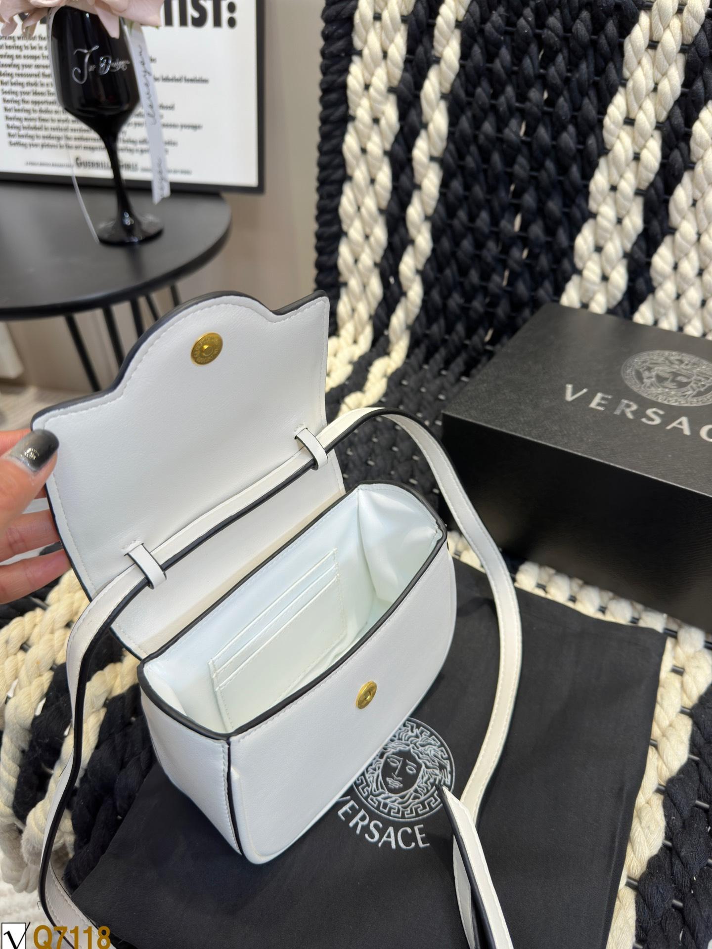Replica VERSACE Bag 16.5*15CM