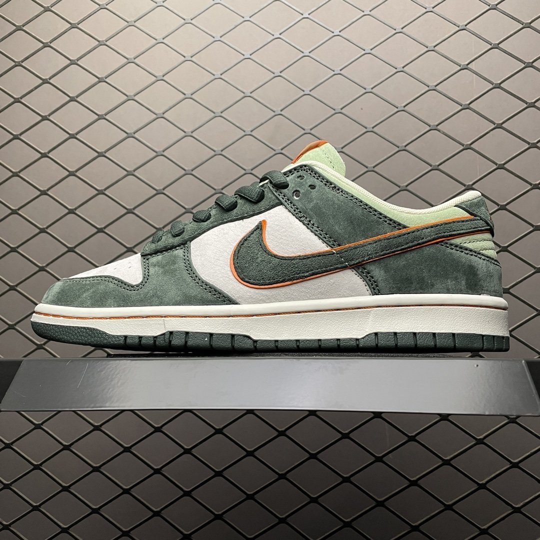 Replica Nike Dunk SB Shoe Otomo Katsuhiro x Nike SB Dunk Low Steamboy OST  _02794