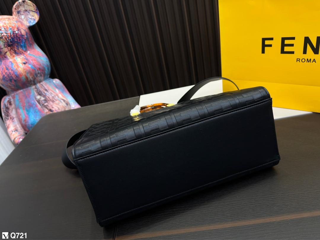 Replica Fendi Bag 34*30CM