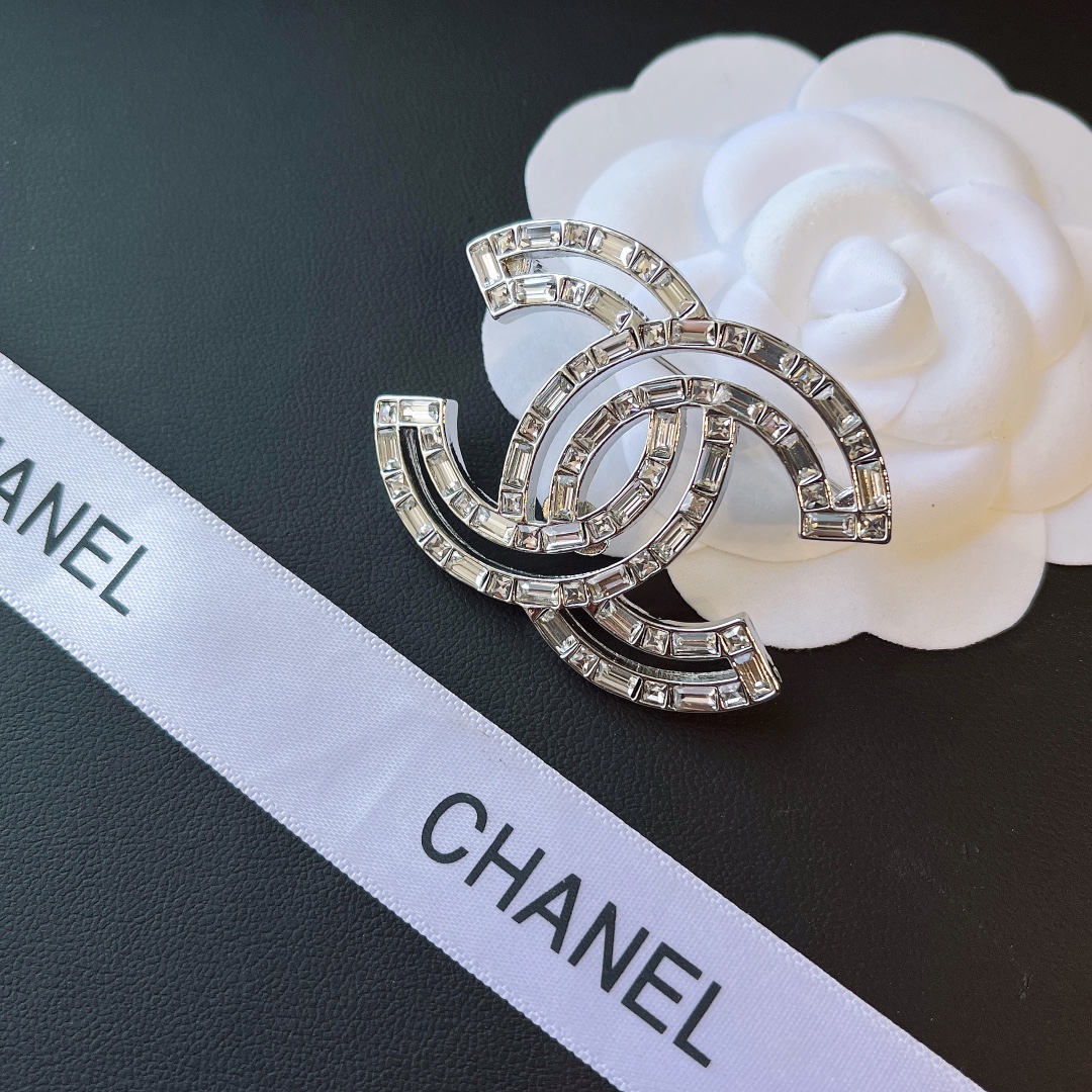 Replica CHANEL Brooch