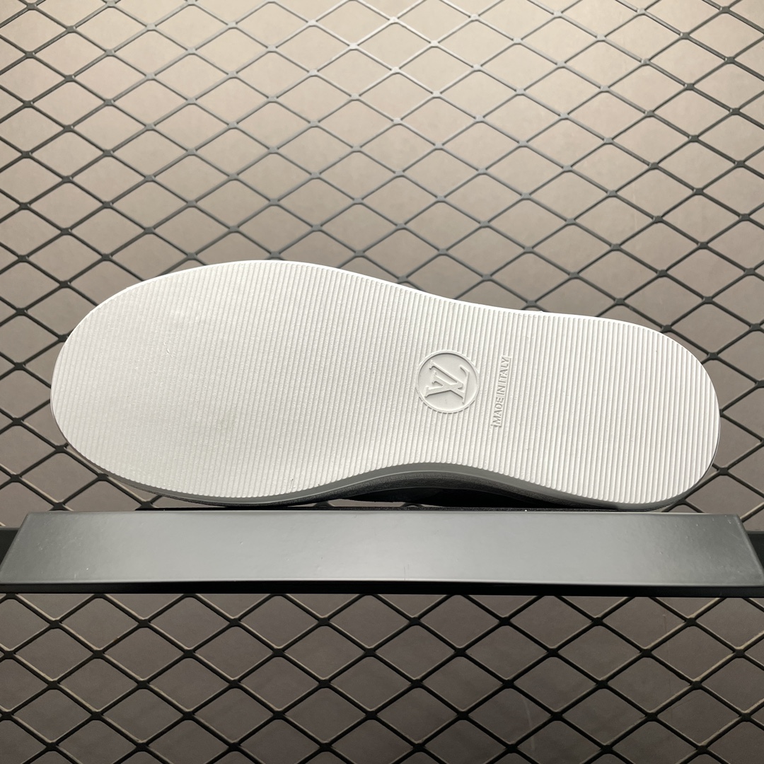 Replica Louis Vuitton Shoe Louis Vuitton Stadium Size 35-45  45OHUI524