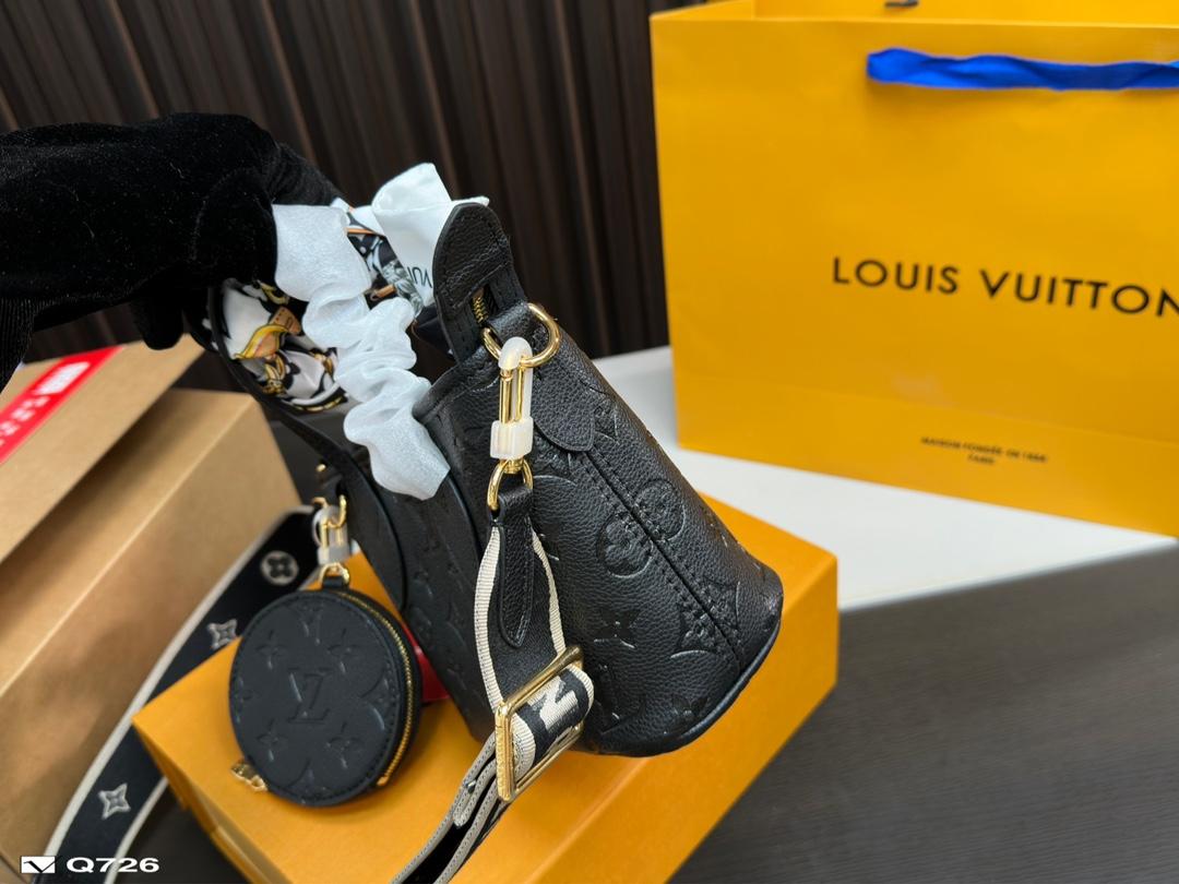 Replica Louis Vuitton Bag 13*19CM