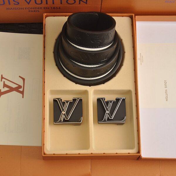 Replica LV belt