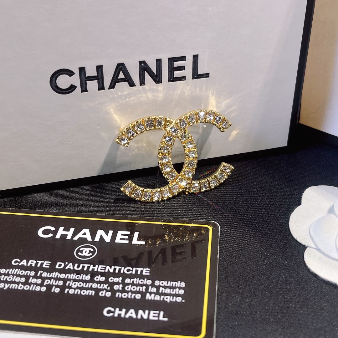 Replica CHANEL Brooch