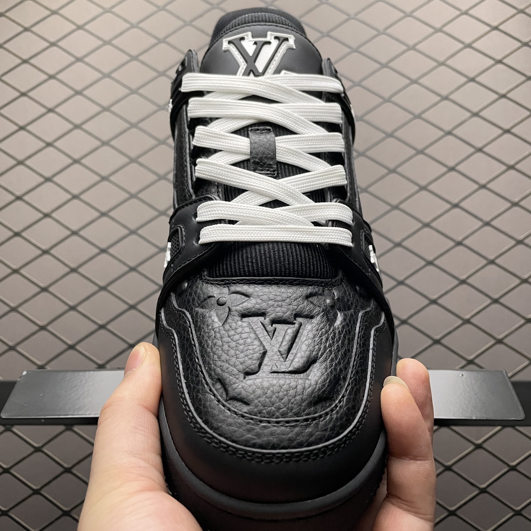 Replica Louis Vuitton Shoe Louis Vuitton LV Trainer SIZE 38-46 All Black