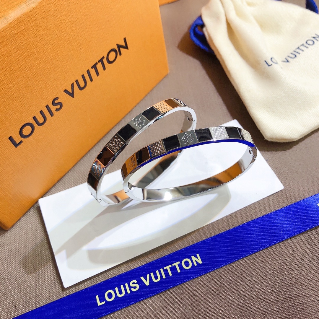Replica LOUIS VUITTON Bangle