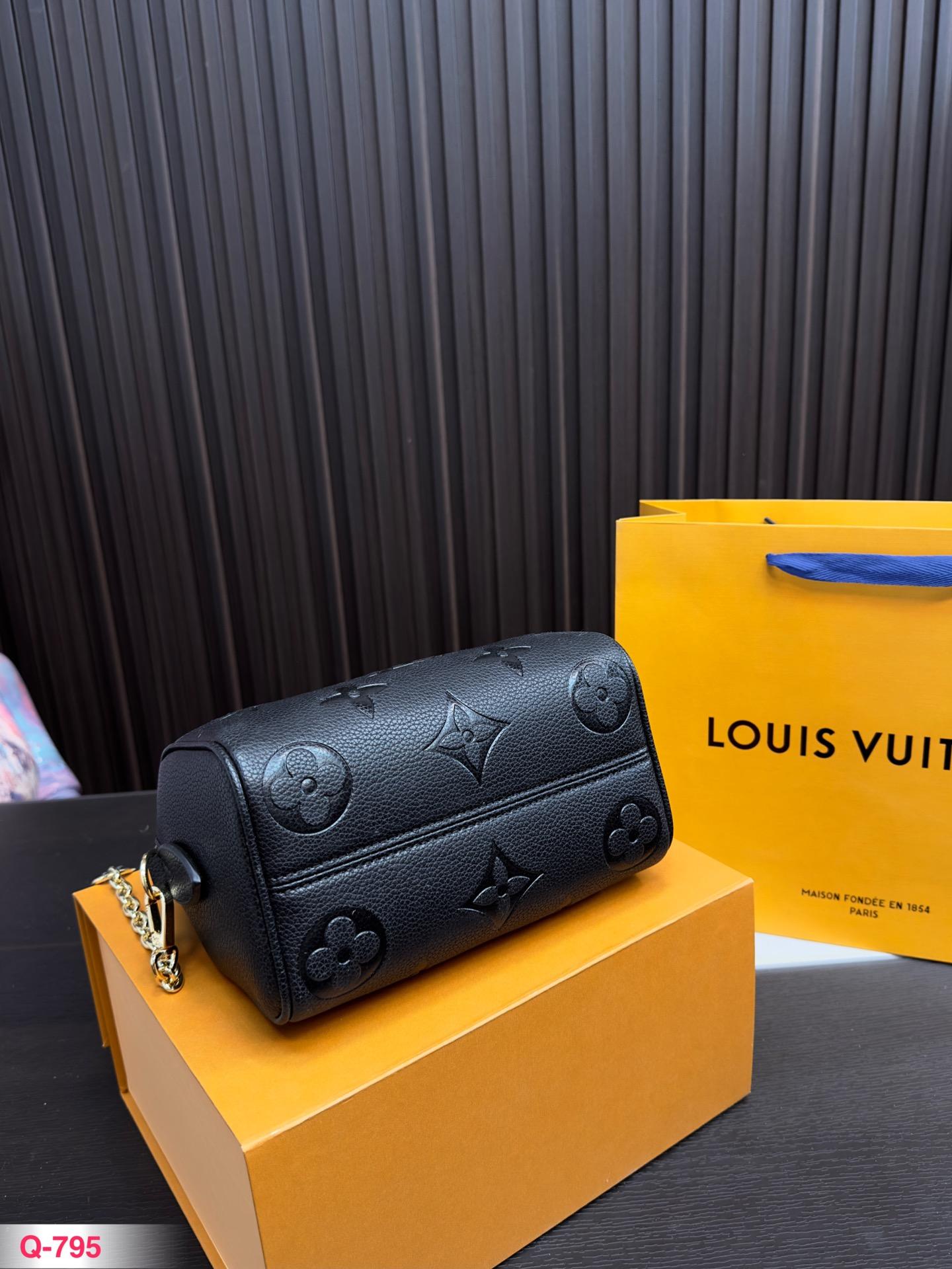 Replica Louis Vuitton Bag 20*13CM