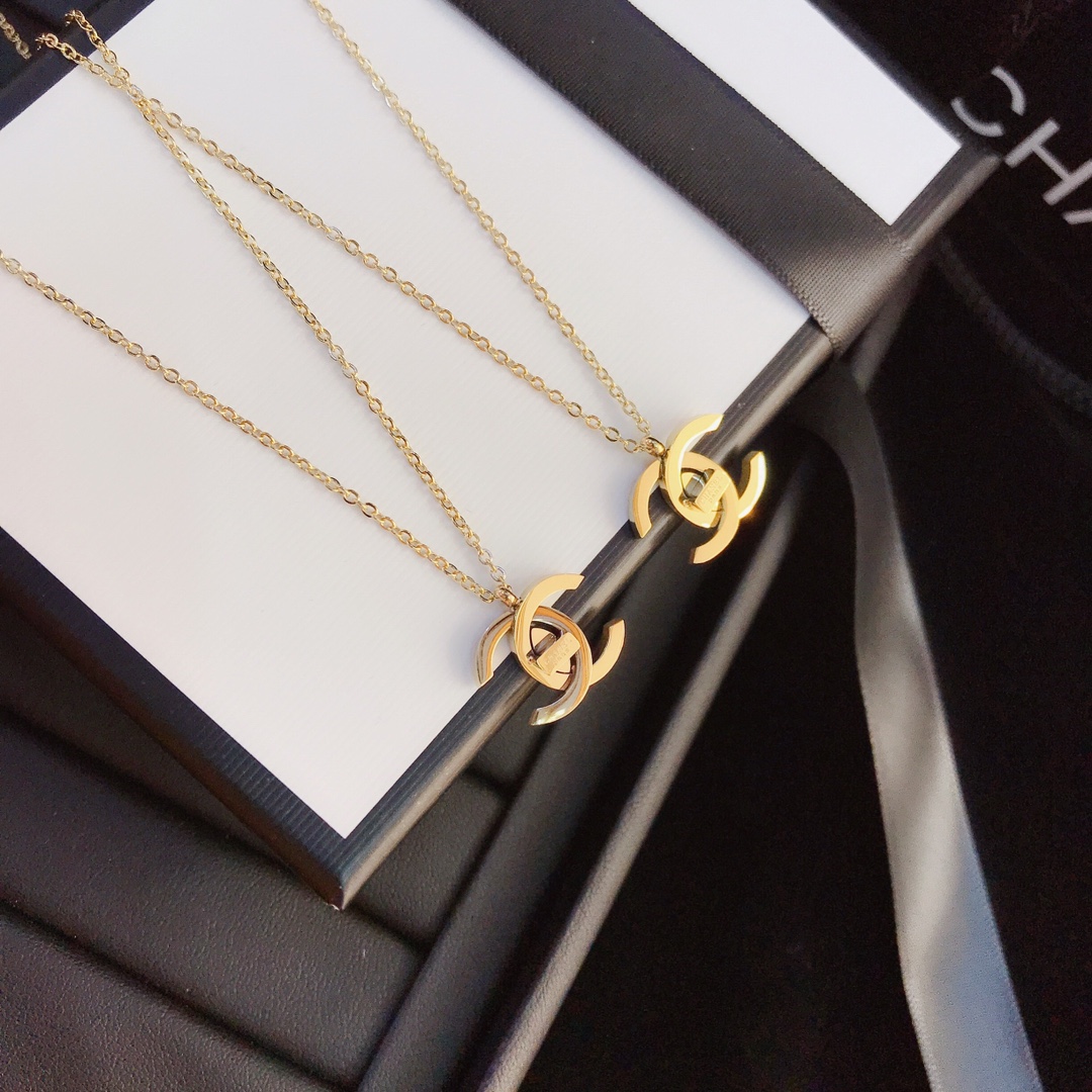 Replica CHANEL Necklace