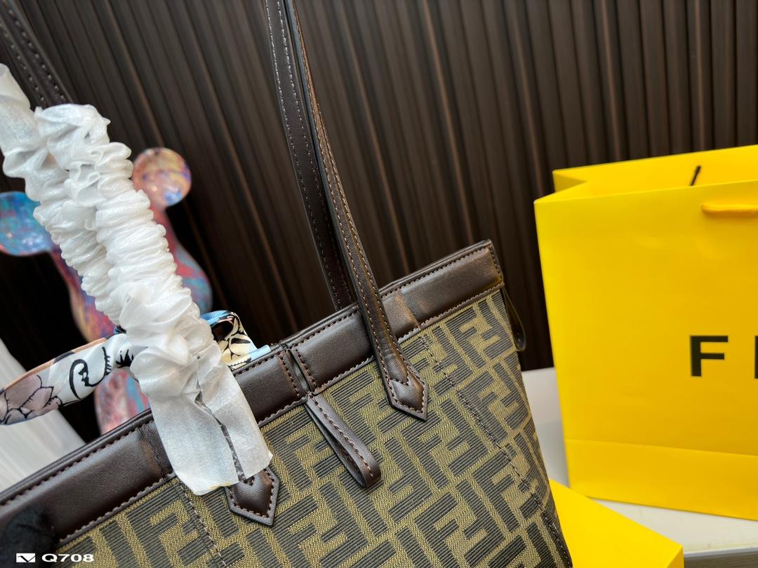 Replica Fendi Bag 15*20CM