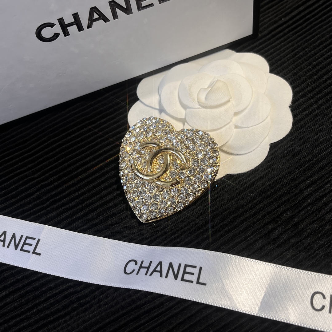 Replica CHANEL Brooch