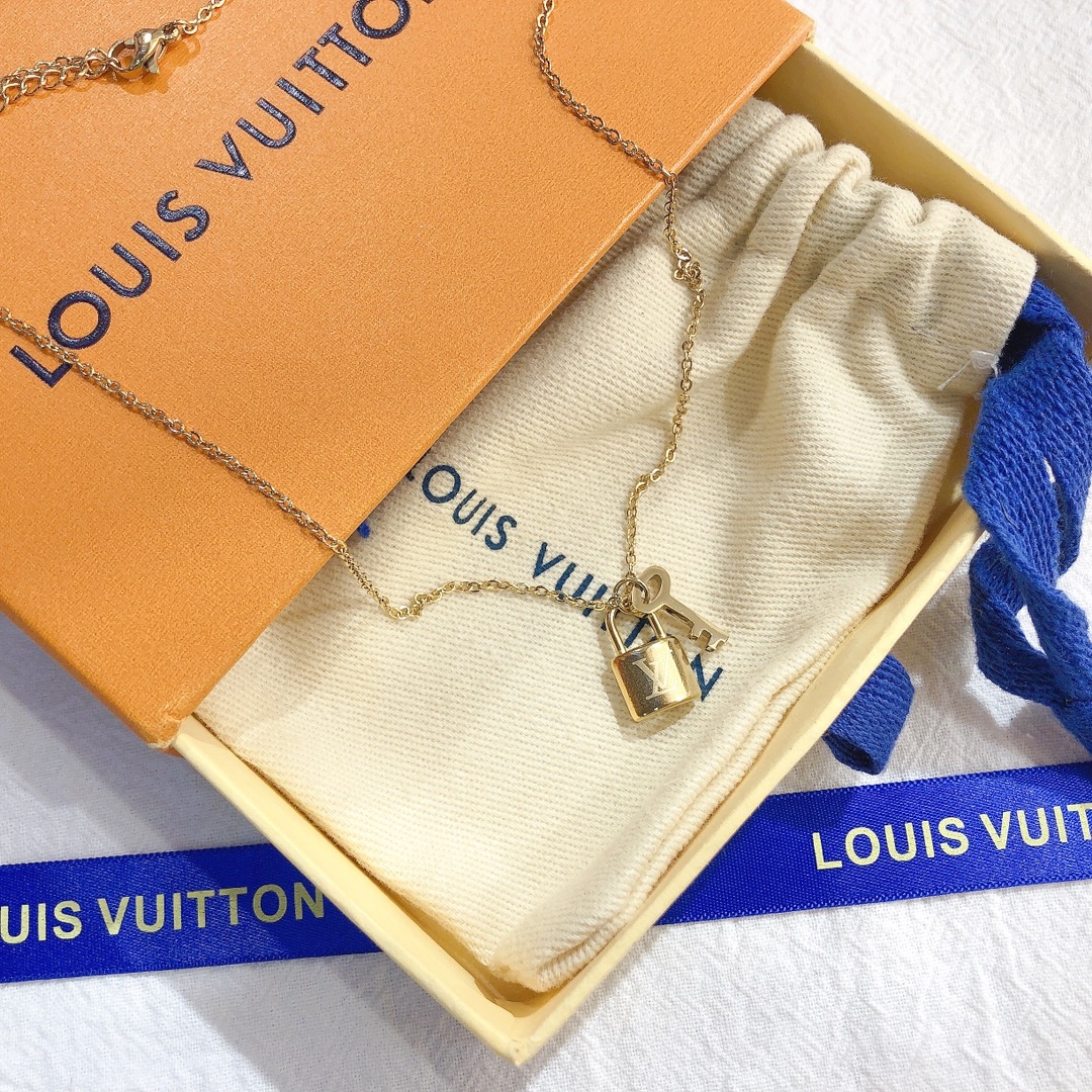 Replica LOUIS VUITTON Necklace
