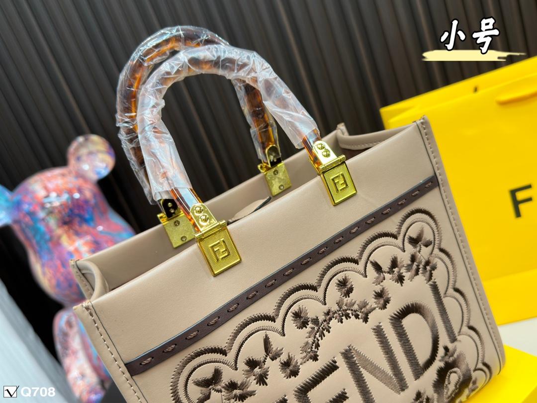 Replica Fendi Bag  24*22CM/34*31CM