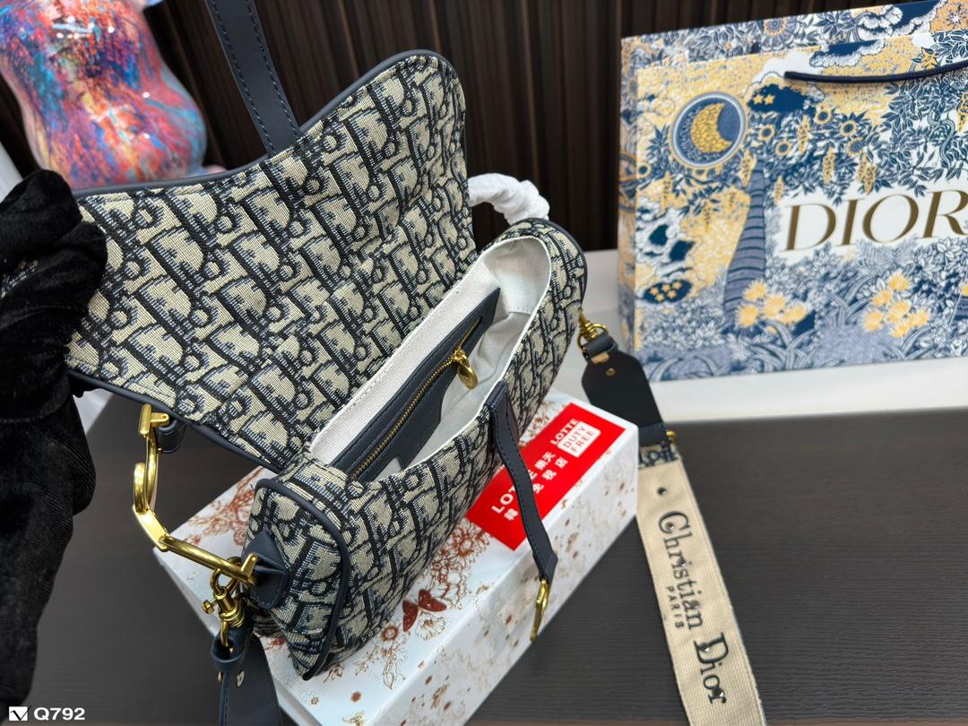 Replica Dior Bag 23*19CM