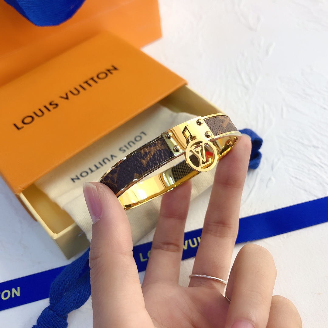Replica LOUIS VUITTON Bangle