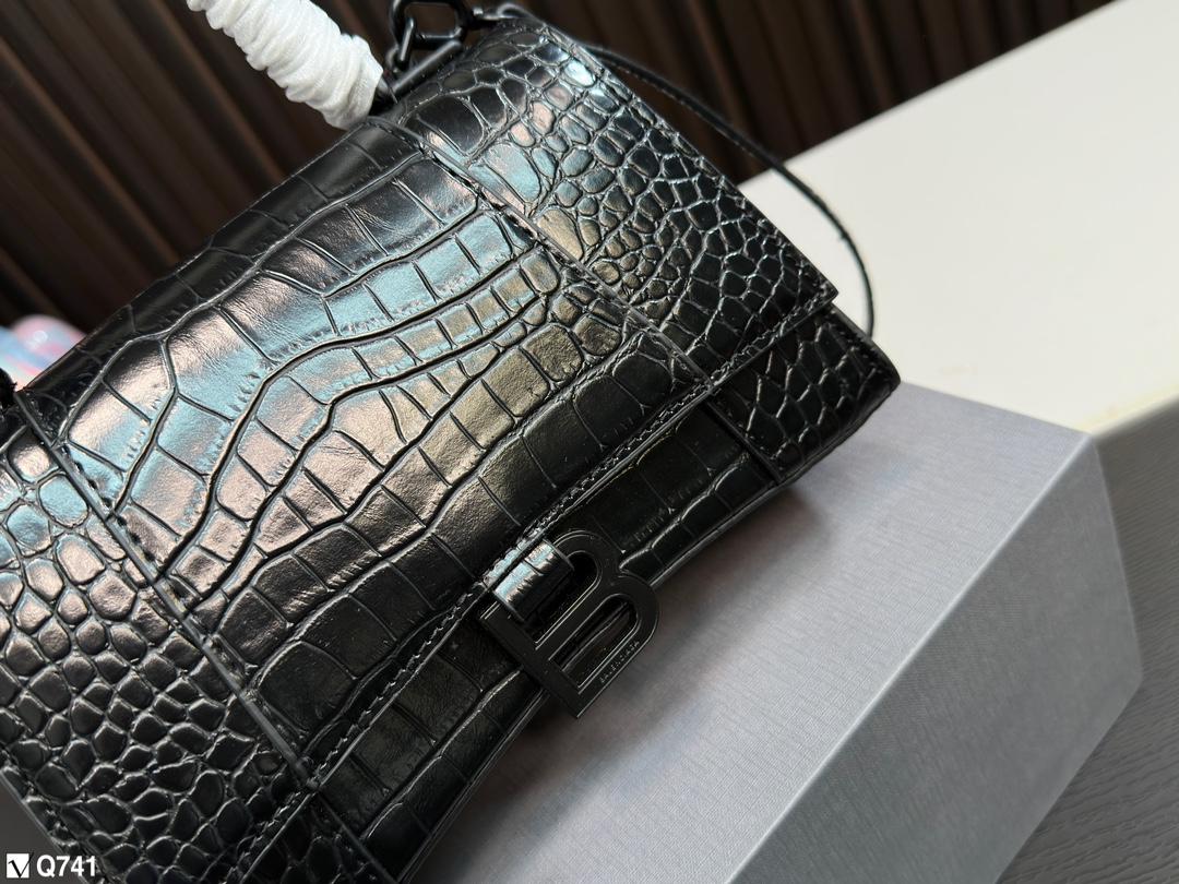 Replica Balenciaga Bag 13*21CM