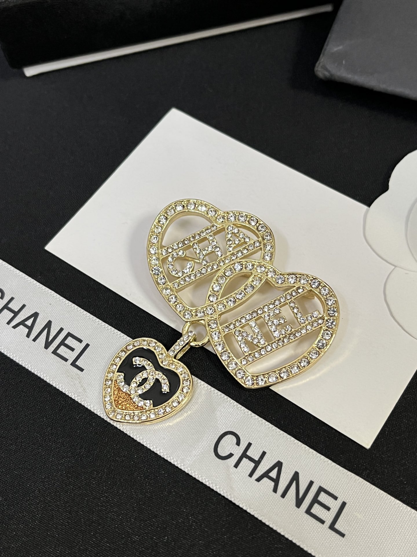 Replica CHANEL Brooch