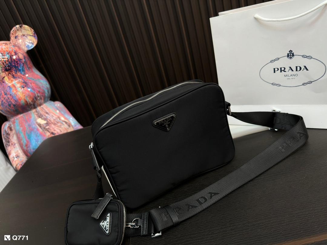 Replica Prada Bag 17*25CM