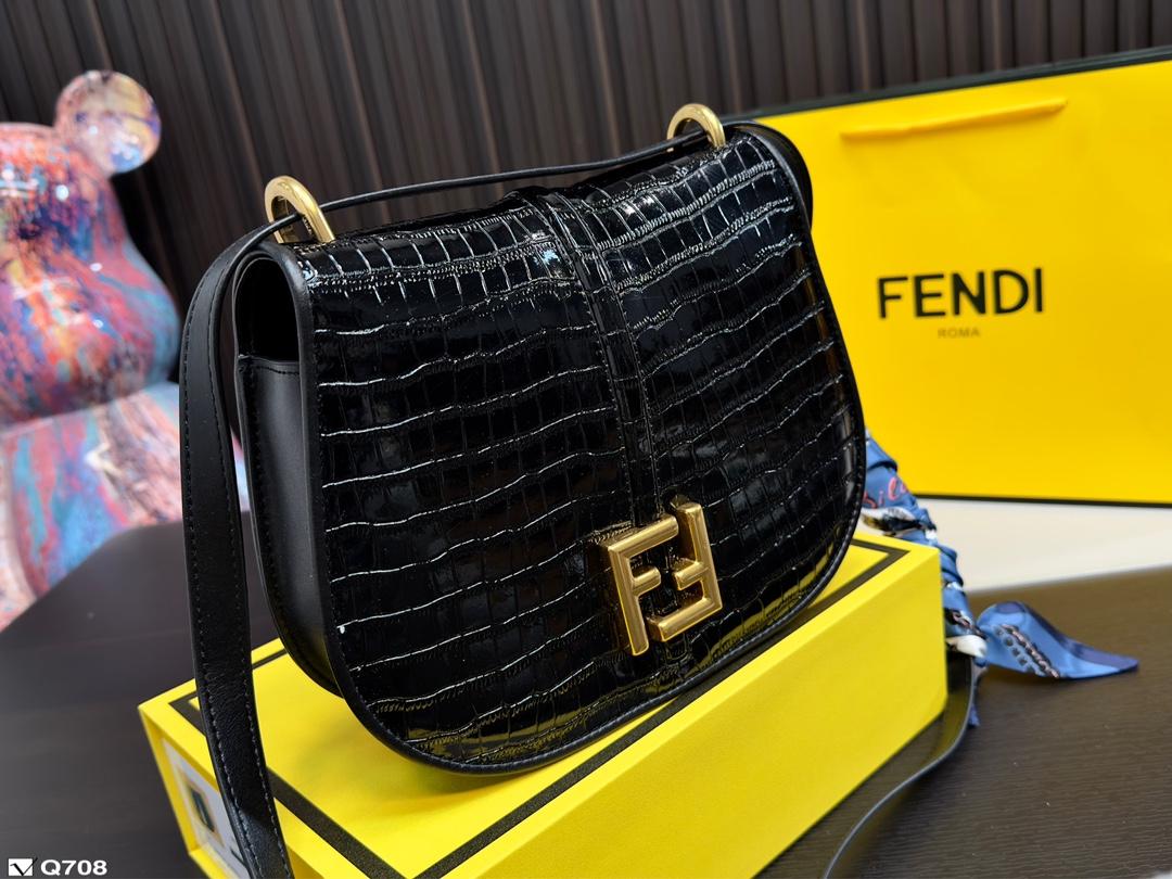 Replica Fendi Bag 19*14CM/24*19CM