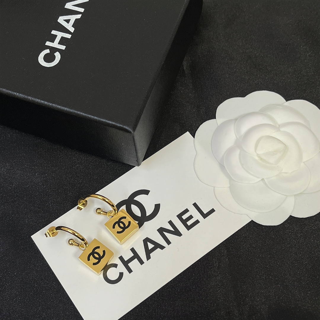 Replica CHANEL Earring