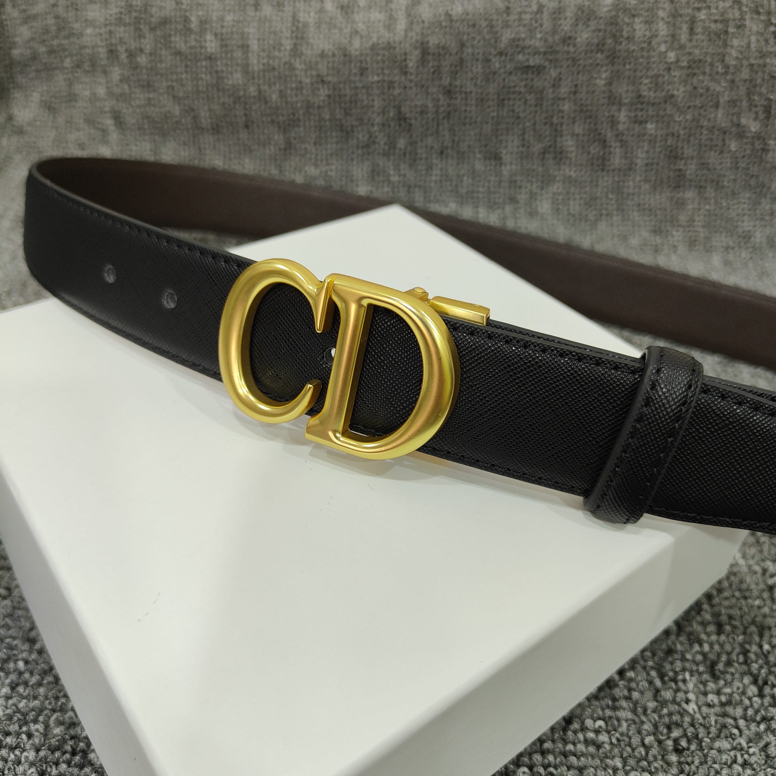 Replica DIOR belt