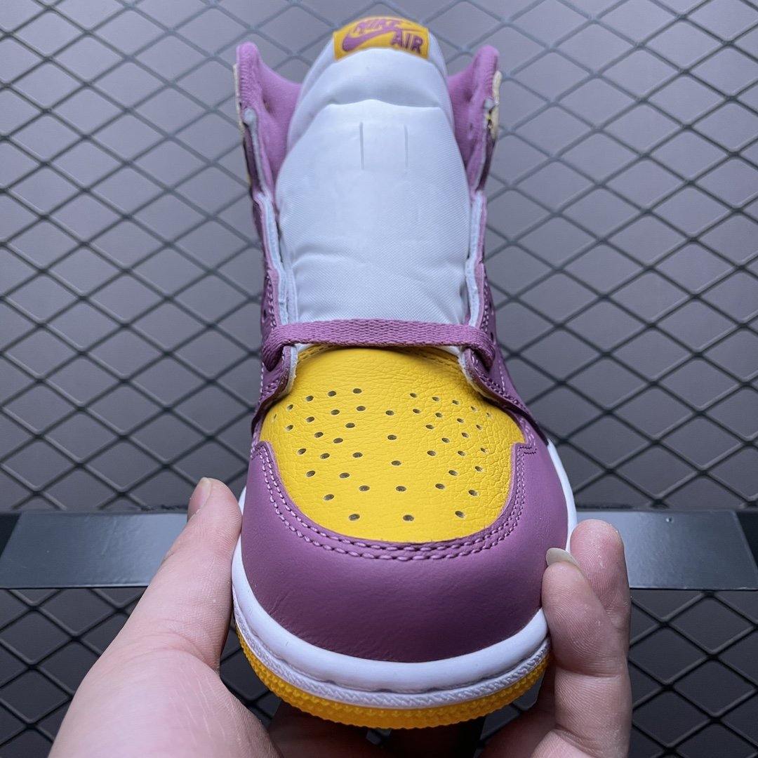 Replica Air Jordan Shoe Air Jordan 1 High OGBrotherhoodAJ1 _01492