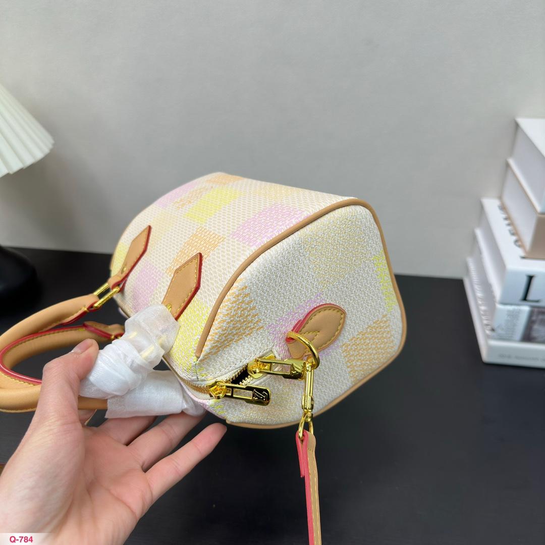 Replica Louis Vuitton Bag 20*14CM