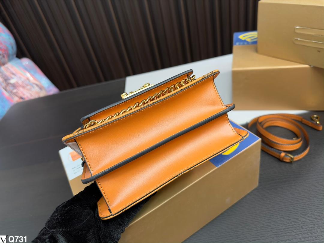 Replica MCM Bag 18*13CM