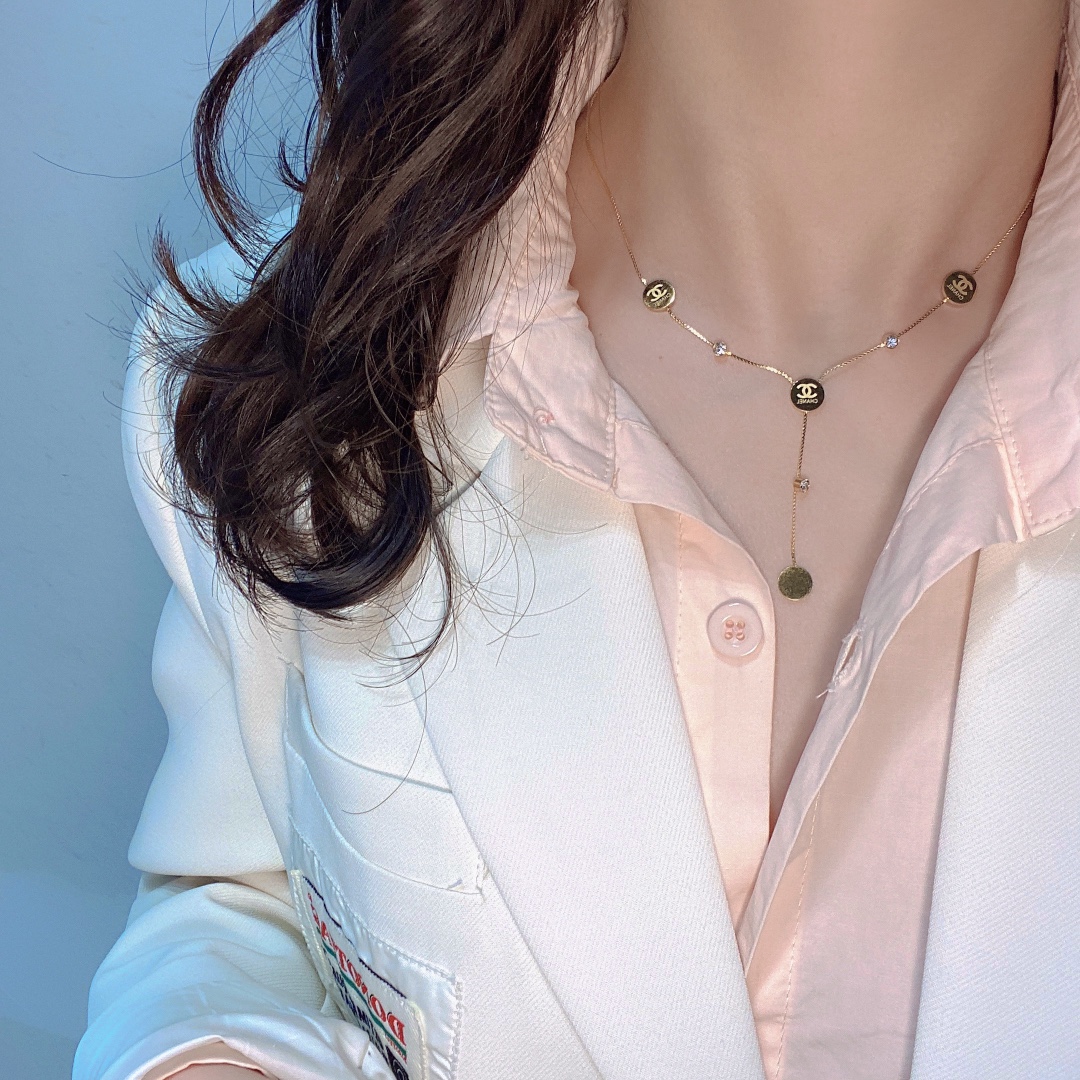 Replica CHANEL Necklace