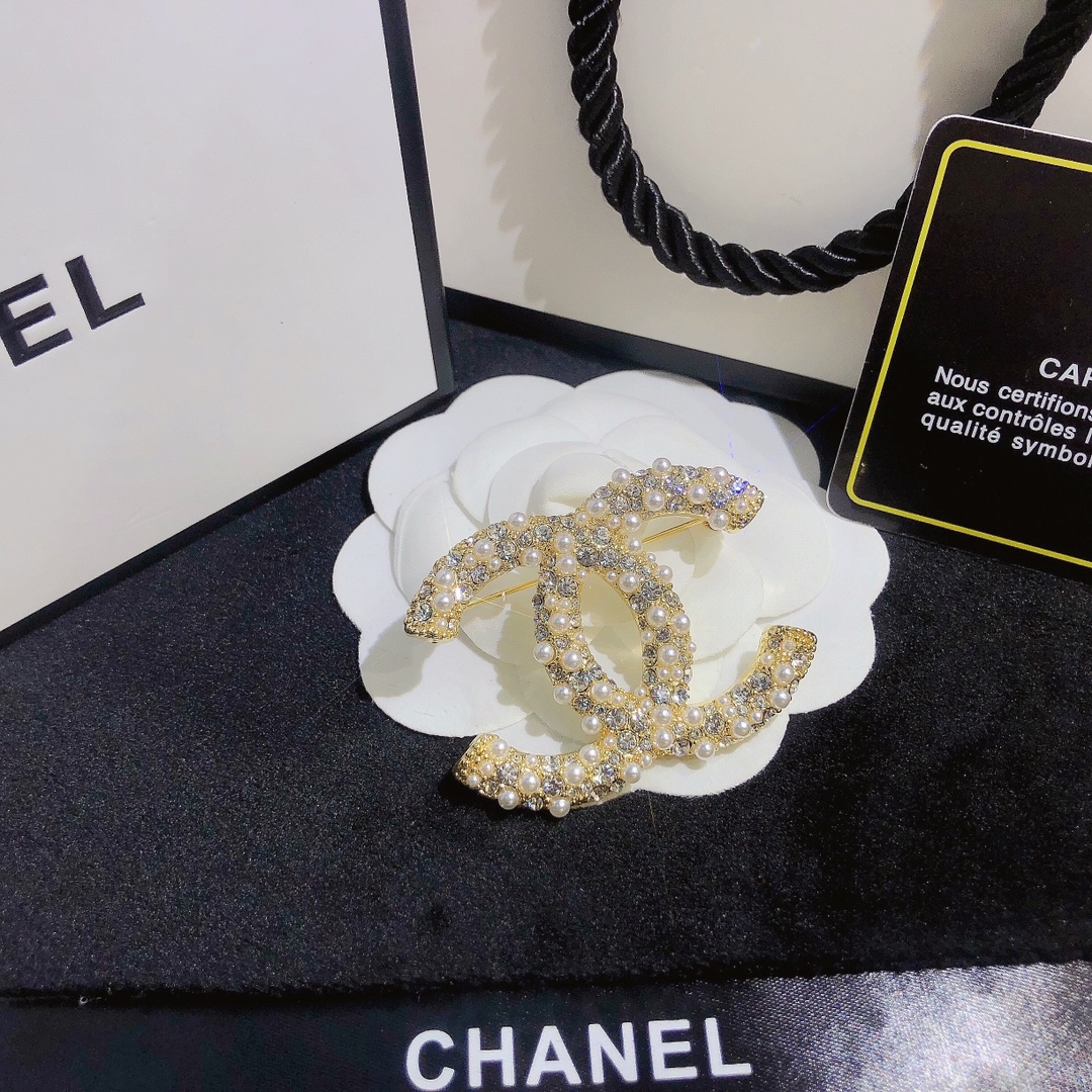 Replica CHANEL Brooch