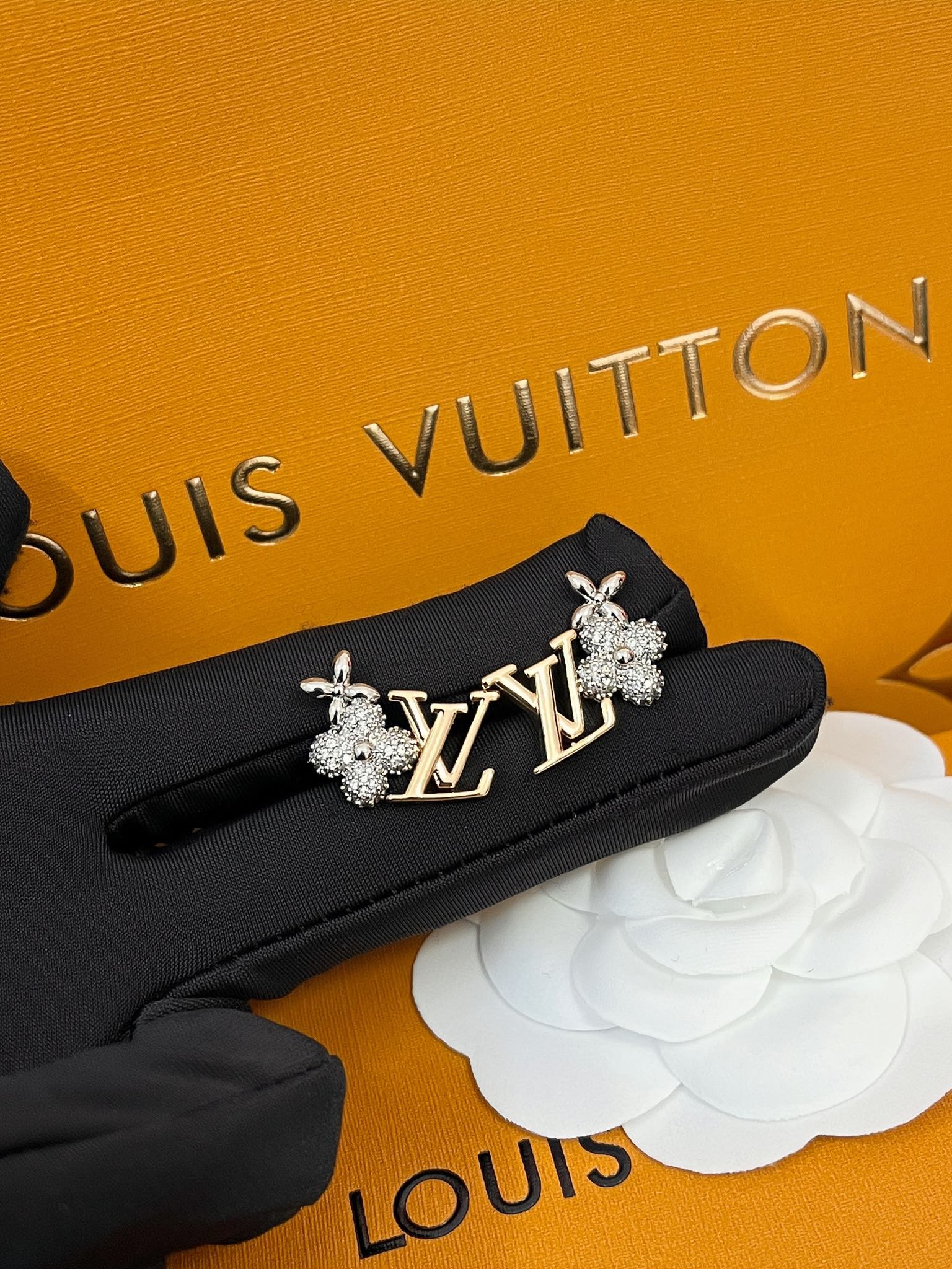 Replica LOUIS VUITTON Earring
