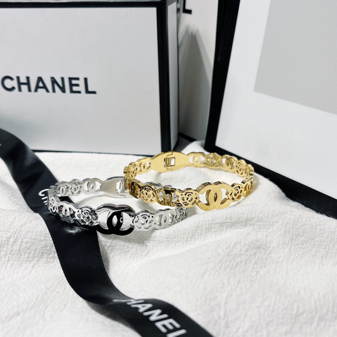 Replica CHANEL Bangle