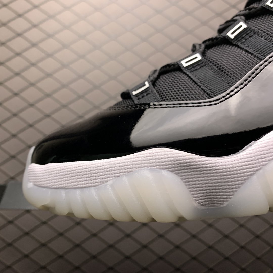 Replica Air Jordan Shoe Mens Air Jordan 11 Silver Eyelets CT8012-011 40-48