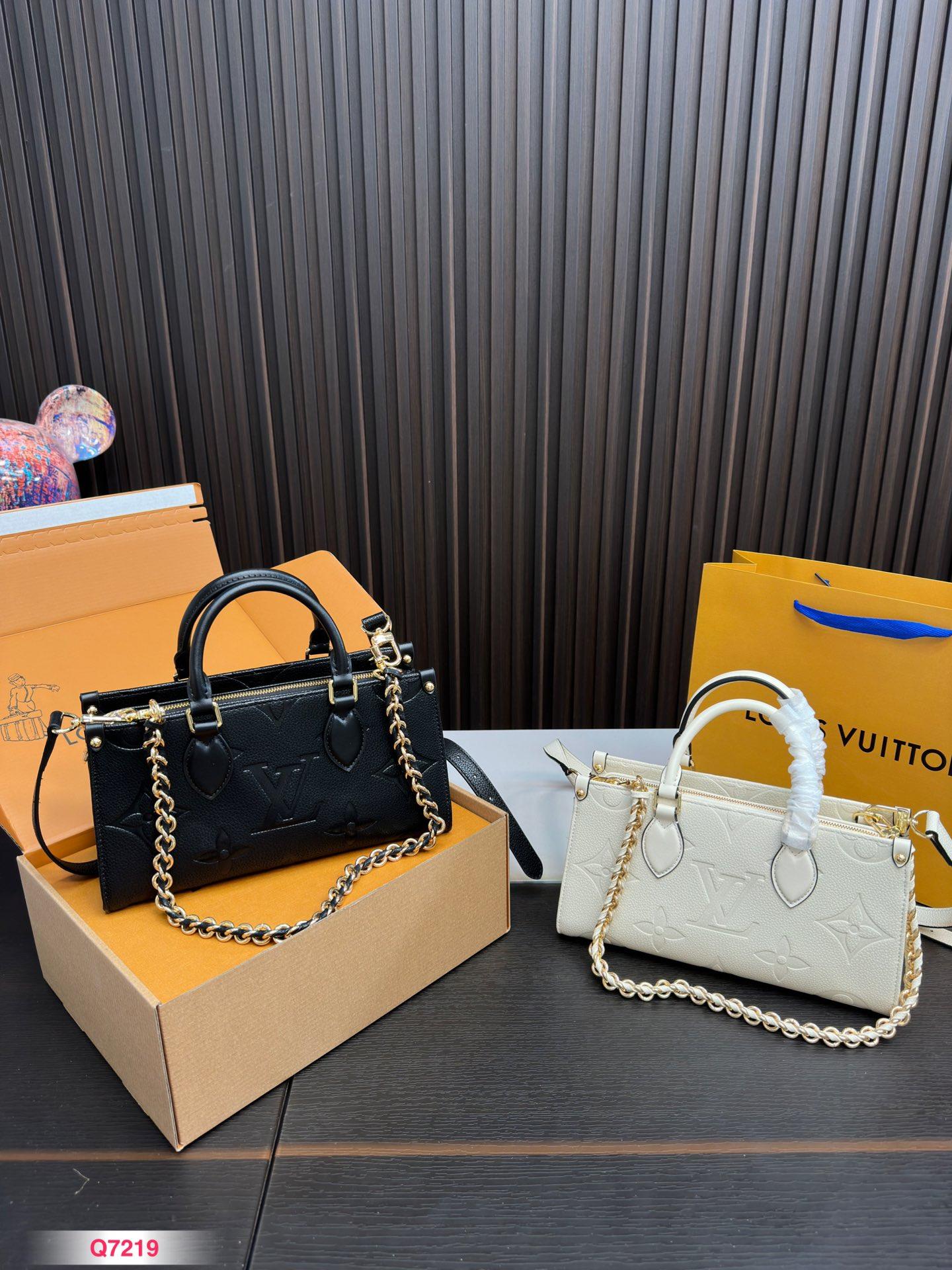 Replica Louis Vuitton Bag 14*26CM