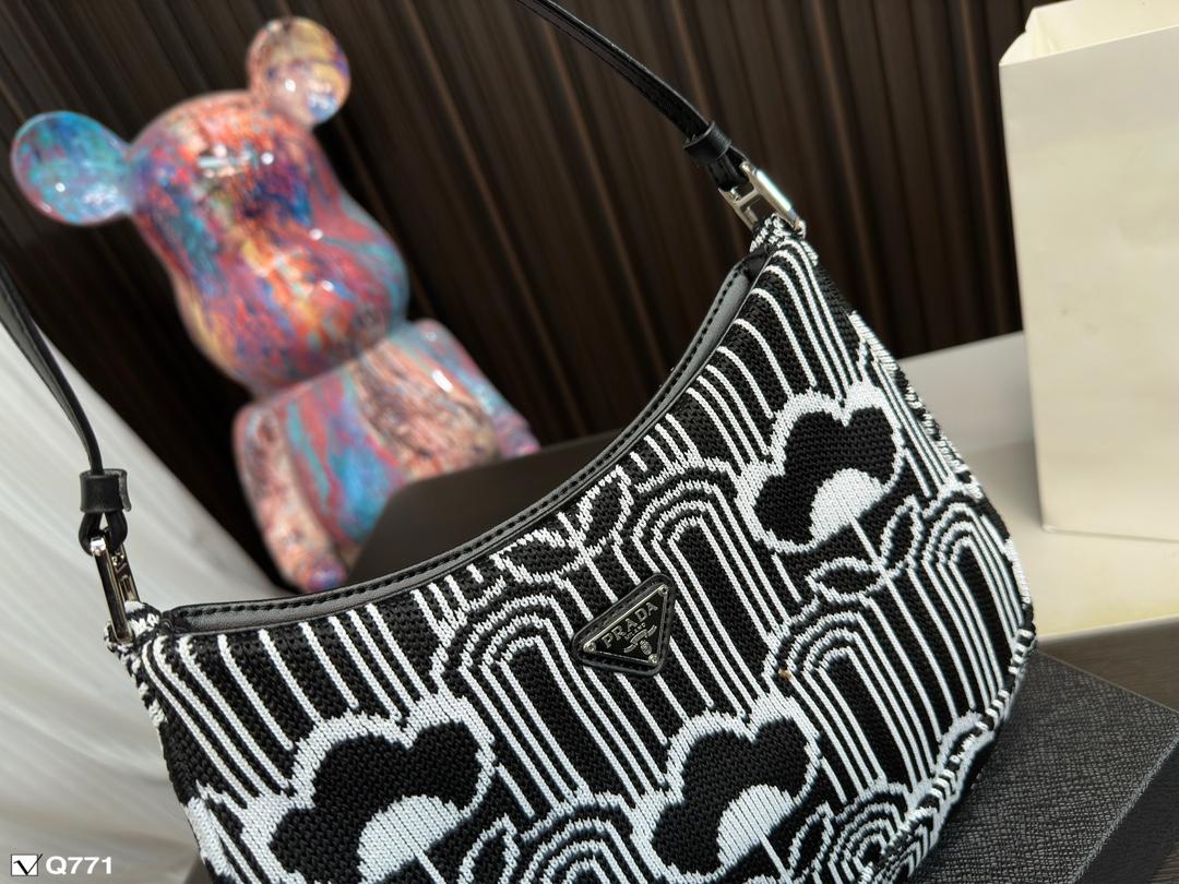 Replica Prada Bag 27*18CM