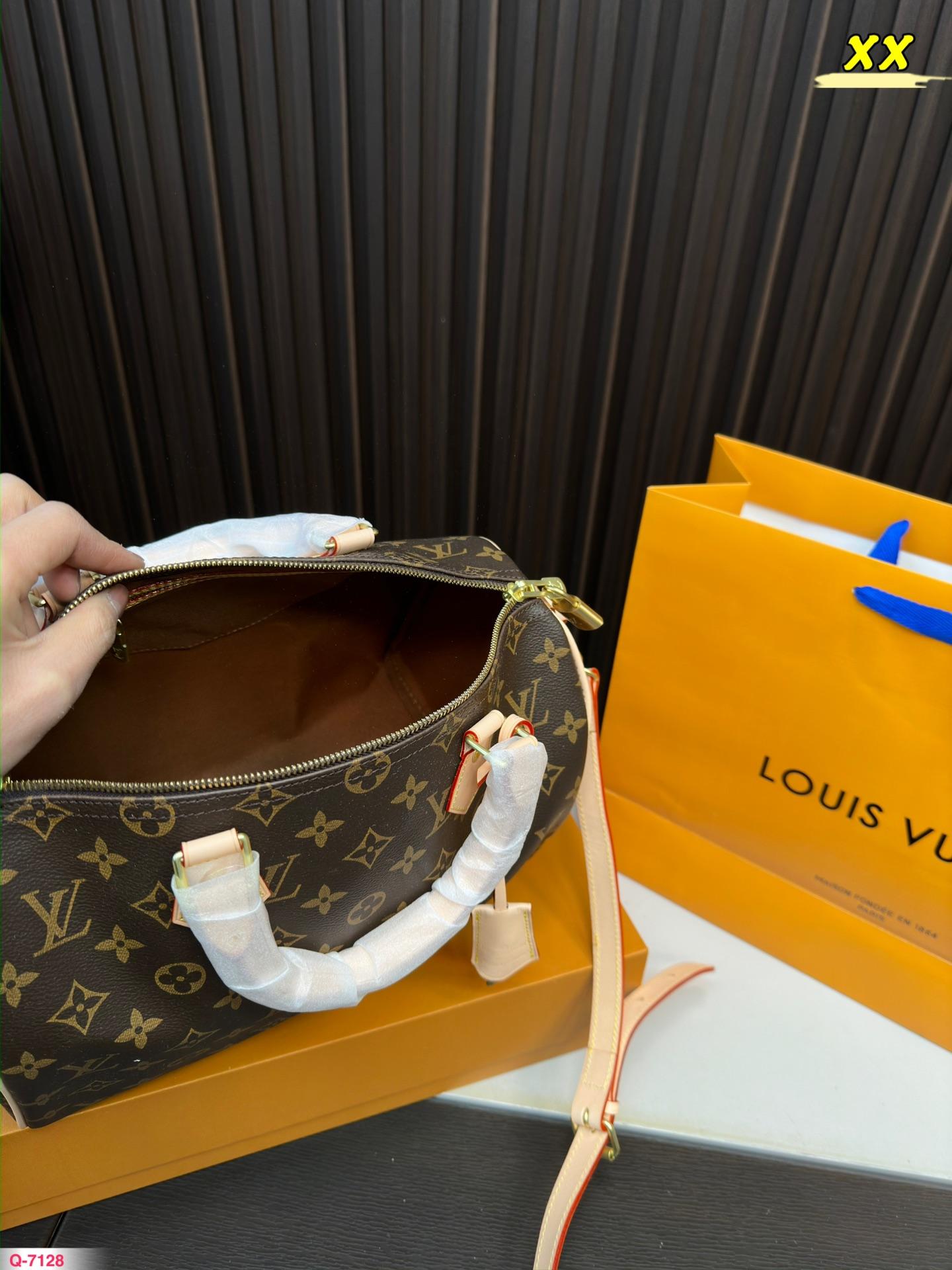 Replica Louis Vuitton Bag 30*21CM