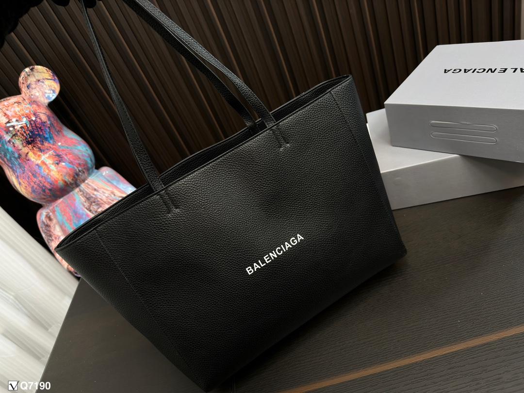 Replica Balenciaga Bag 36*28CM