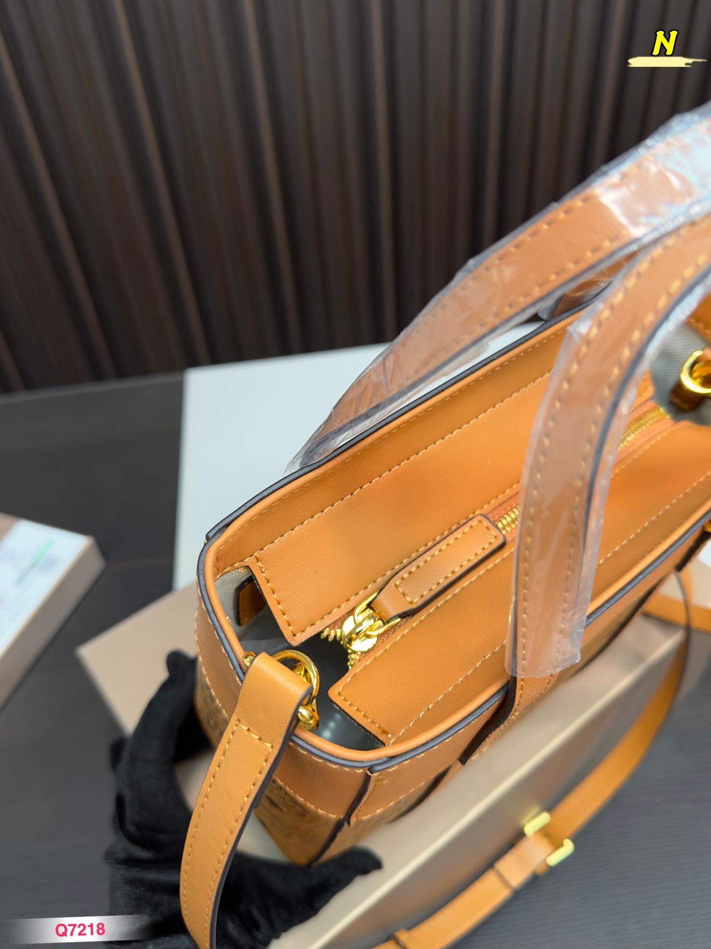 Replica MCM Bag 20*19CM