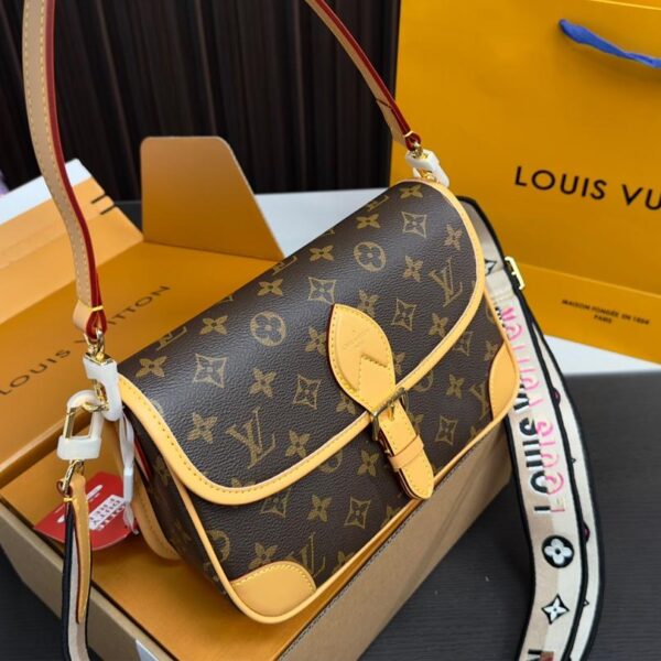 Replica Louis Vuitton Bag 24*15CM