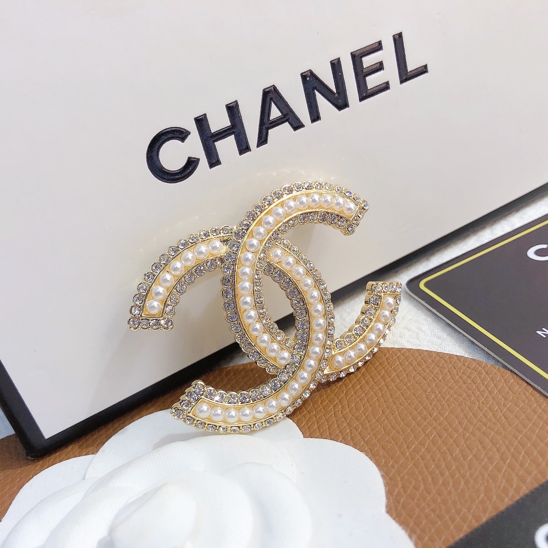 Replica CHANEL Brooch
