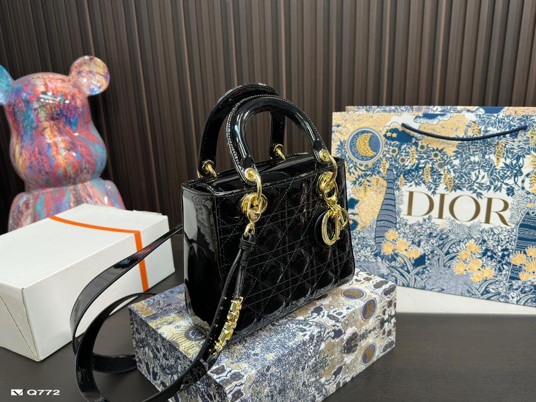 Replica Dior Bag 17*20CM