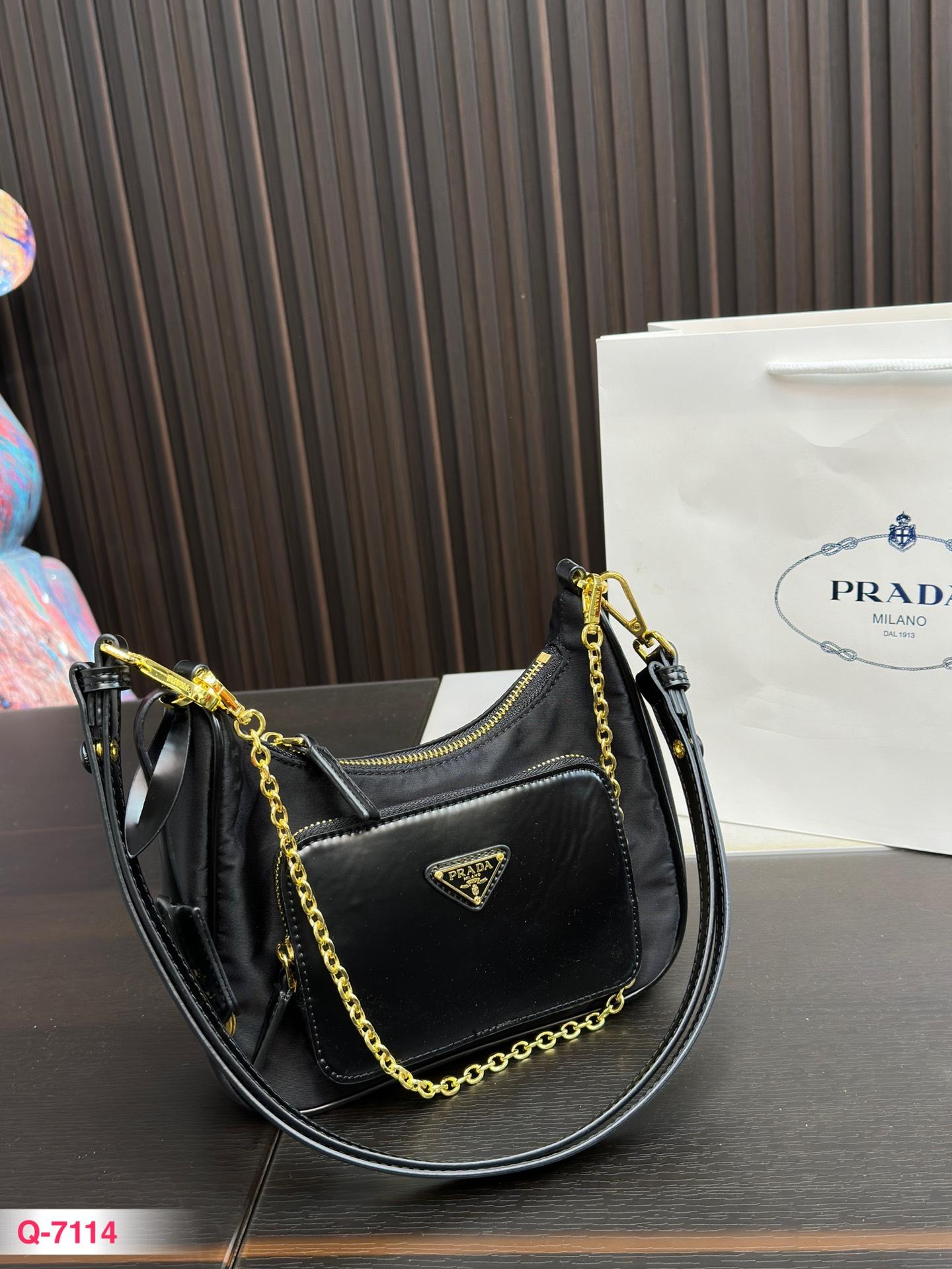 Replica Prada Bag 22*13CM