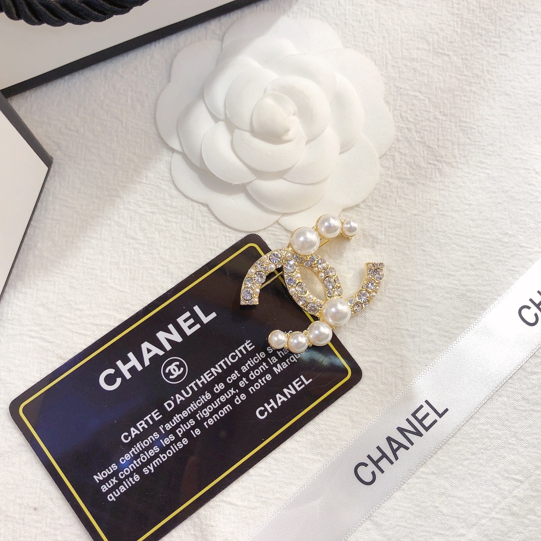 Replica CHANEL Brooch