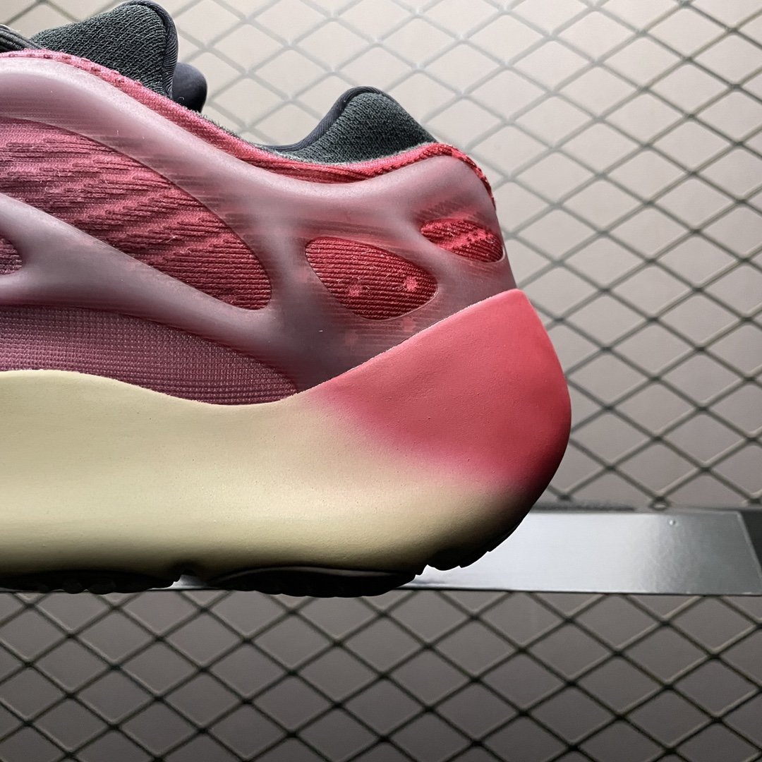 Replica Adidas Yeezy Shoe Adidas Yeezy 700V3 Fade Carbon GW1814