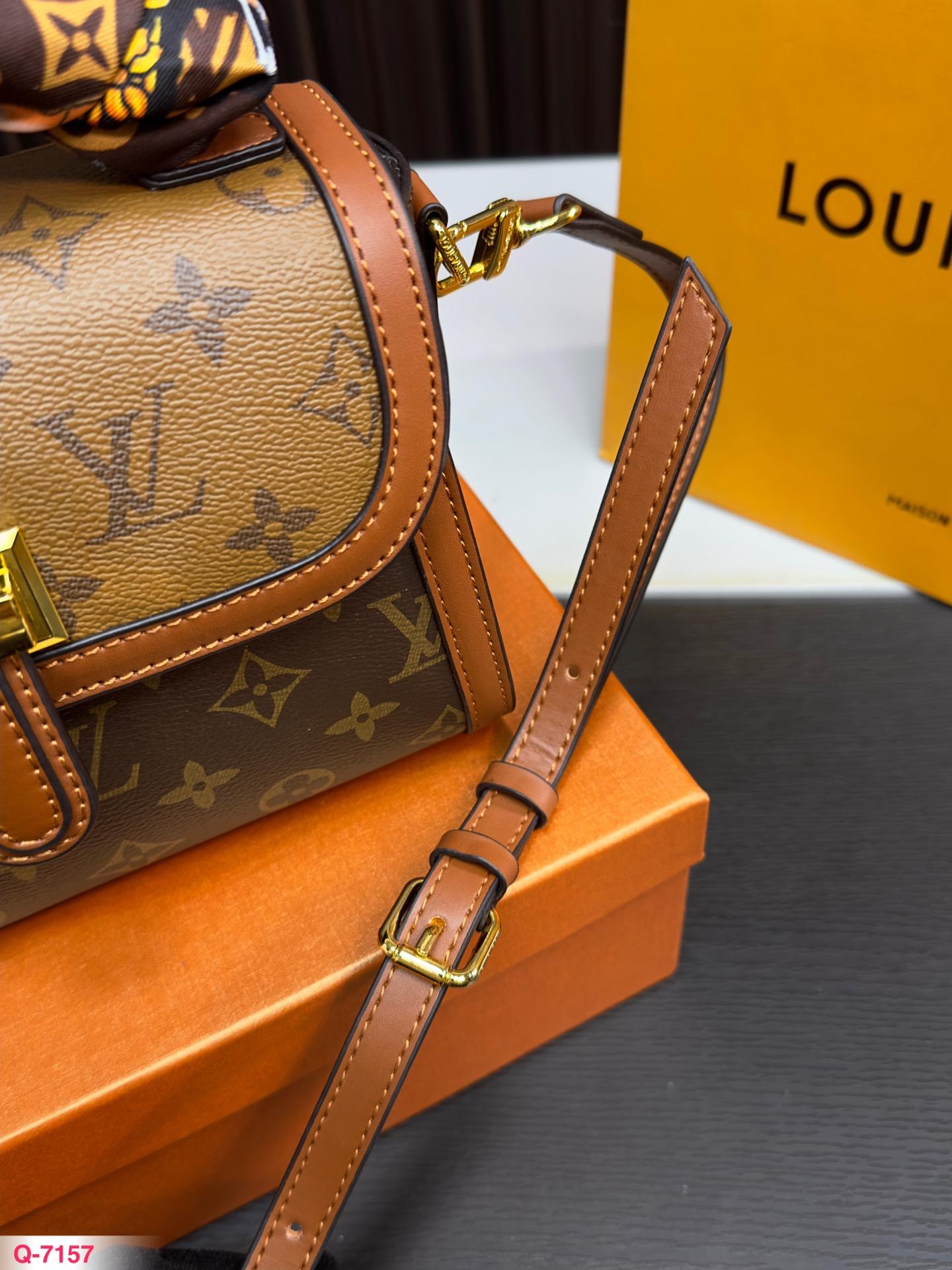 Replica Louis Vuitton Bag 20*15CM