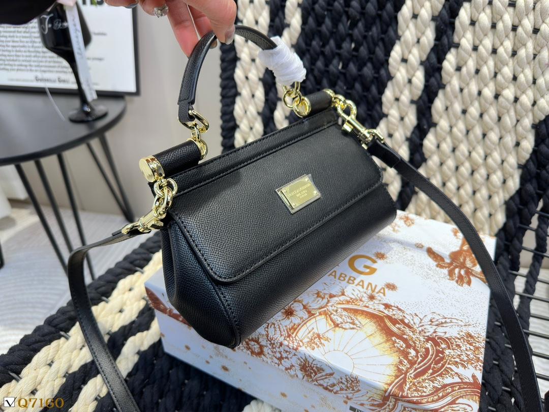 Replica Dolce Gabbana Bag 20*12CM/18*16CM