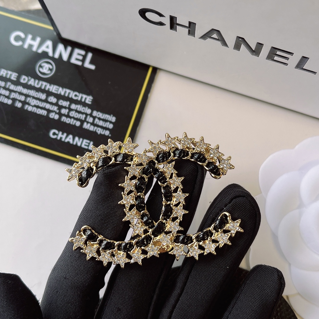 Replica CHANEL Brooch